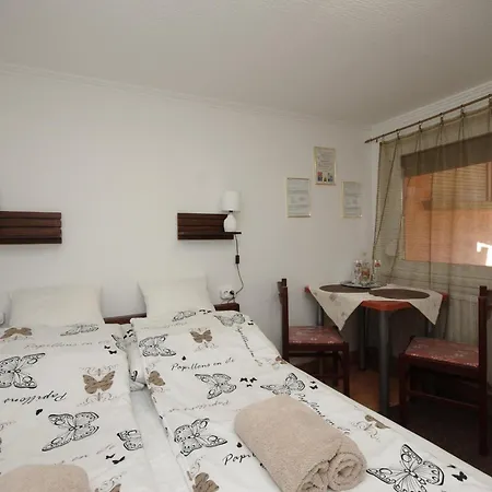 Erika Mini Apartman-3