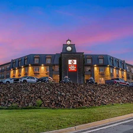 Best Western Plus Edmundston-3