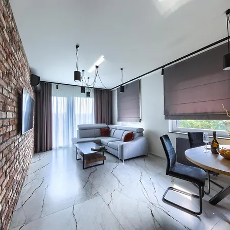 Small Venice Apartments-3