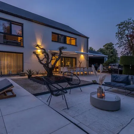 Grand Spa-Francorchamps Villa - Chalourous "Home Sweat Home" For Families, Friends & Pilots - Splendid 4-Bedroom With Home Cinema Theater & Pool-3