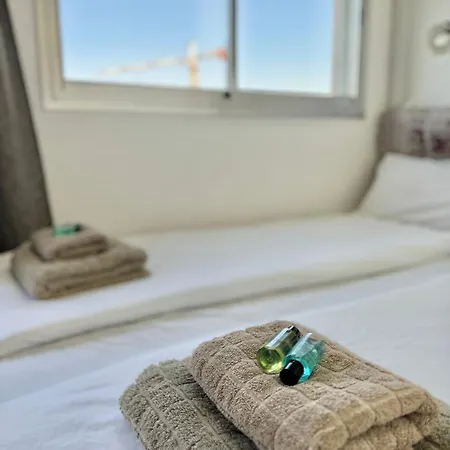 Old Jaffa'S Penthouse Boutique Hostel-2