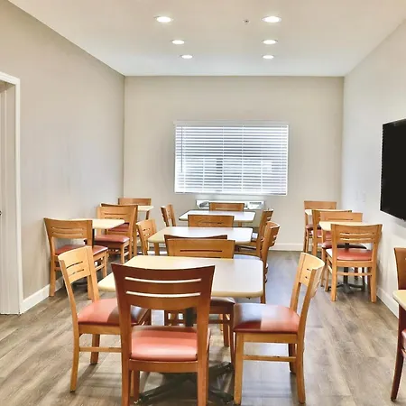 Baymont By Wyndham Tucson Airport-2