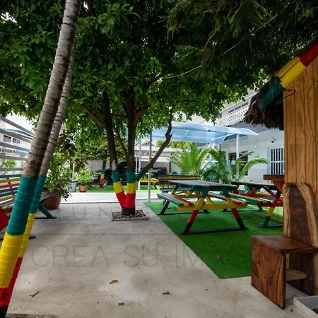 Hotel Galyrod House-3