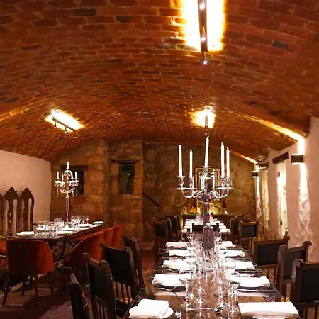 Parador Santa Maria La Real-3