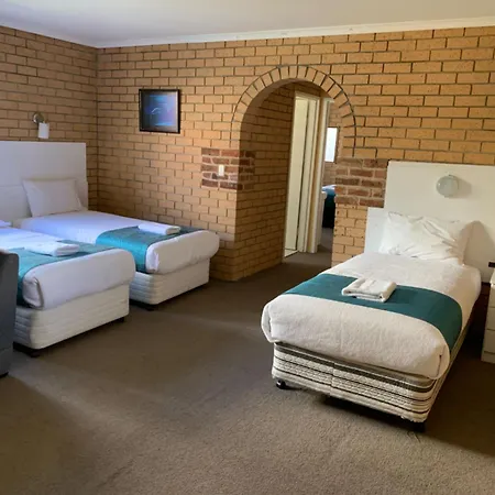 Aspley Pioneer Motel-3