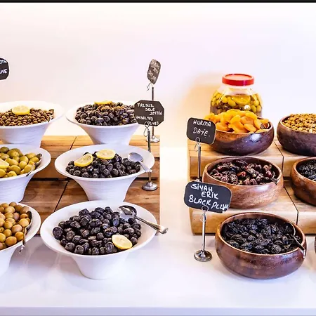 Ramada By Wyndham Istanbul Alibeykoy-2