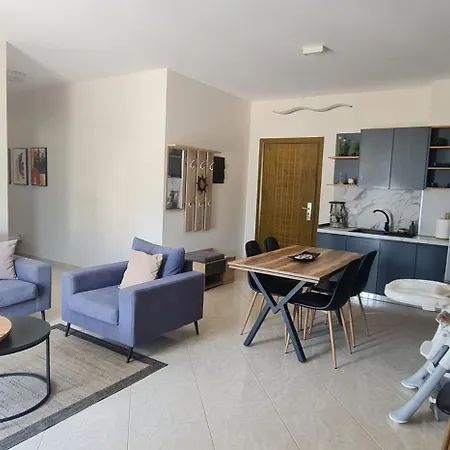 Elad Apartment In Lungomare-3
