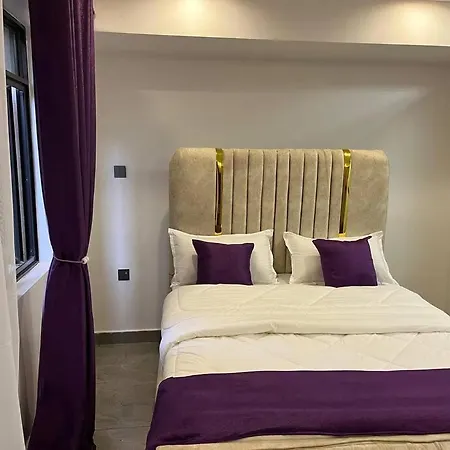 Elegant 1 Bed Apartment Near Yaya Centre With Gym-3