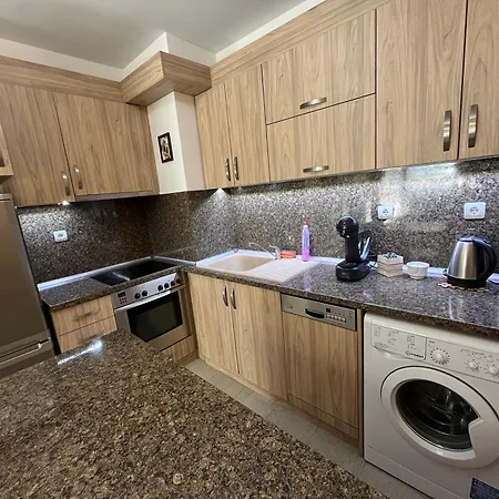 Ideal Center By The Park - Walk To Kapana-3