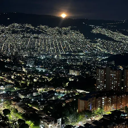 Apartamento Medellin Con Jacuzzi Privado-3