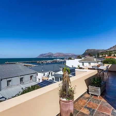 Panoramic Views With Terrace In Heart Of Kalk Bay-3