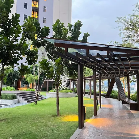 Axon Suites Bukit Bintang Rooftop Swimming Pool-2