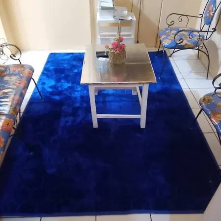 Riverview Retreat - 2 Bed Escape In Linstead-3