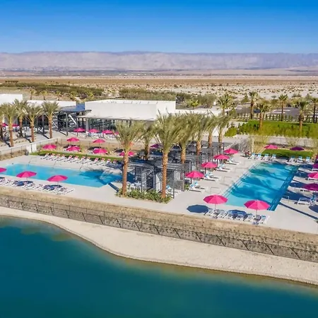 The Miralon Petite Oasis-2