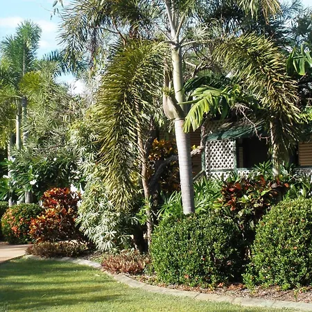 Cocos Beach Bungalows-2