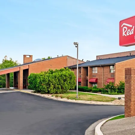Red Roof Inn & Suites Lexington - Hamburg-2