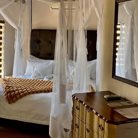 Lapa Lange Game Lodge-2