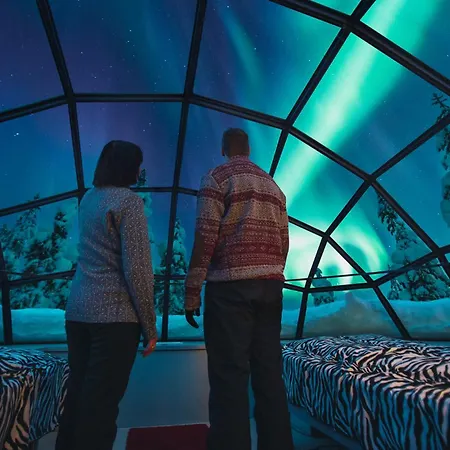 Kakslauttanen Arctic Resort - Igloos And Chalets-3