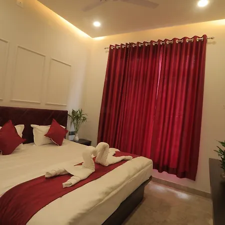 Earthen Bliss Luxury 2Bhk Apt With Balcony-2