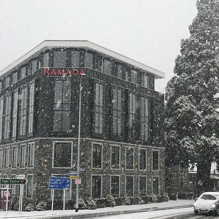 Ramada By Wyndham Queenstown Central-3