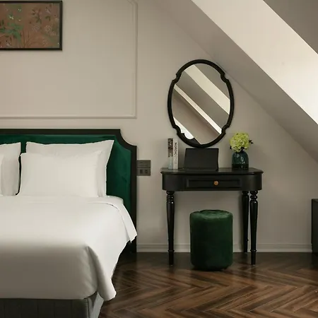 Elegant Boutique Hotel Ha Long-3
