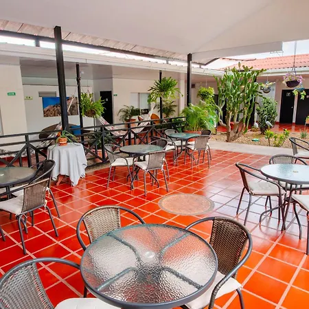 Hotel Villa Paraiso-3