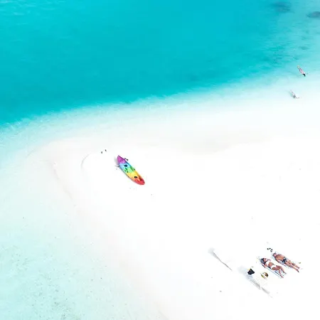 Araamu Hotels Maldives At Dhiffushi-3