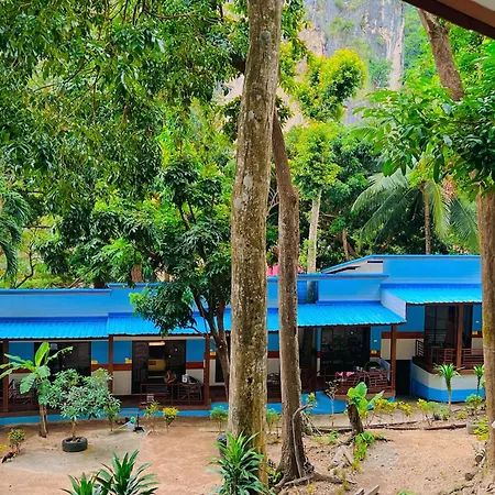Mom Boutique Railay-3