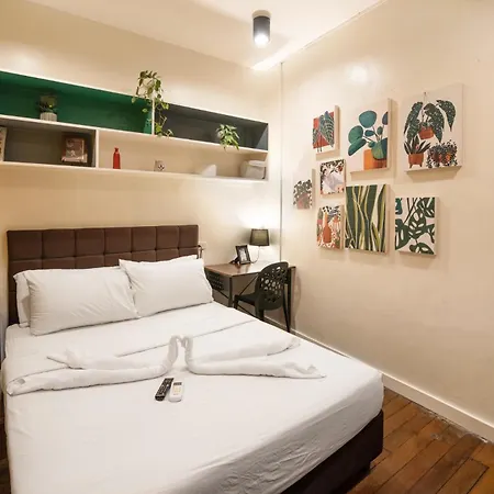 Homey And Cozey Poblacion Makati S12-2
