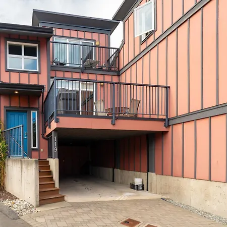 Sooke Harbour Resort & Marina-3
