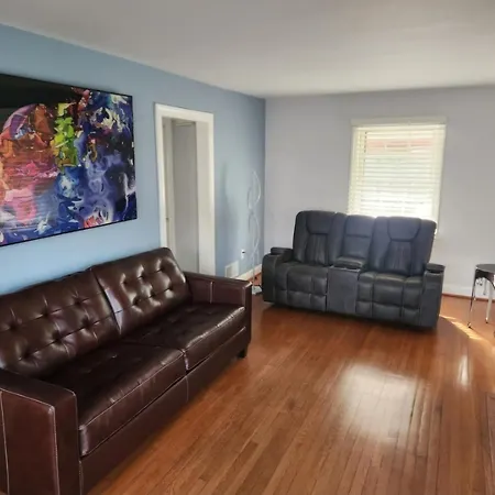 Amazing Dc Home Away From Home-2