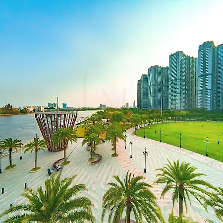 Landmark Luxury - Vinhomes Central Park-3