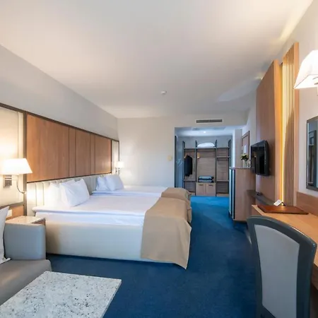 Legends Hotel-2