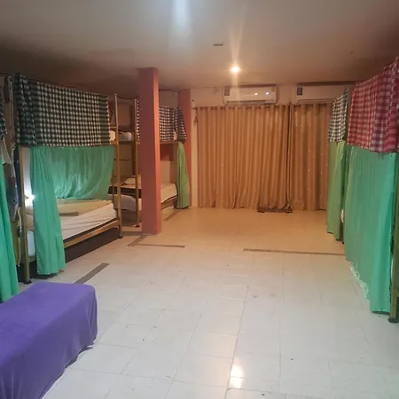 Lucky Dorm-2