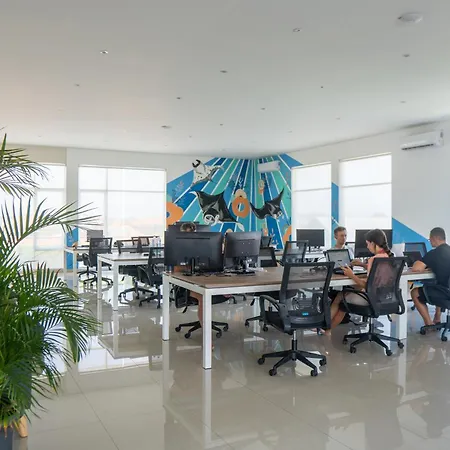 Bali Bustle Pararaton Coliving And Coworking Space-3
