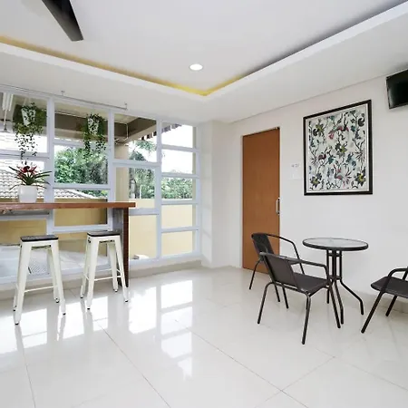 Residence 12-3