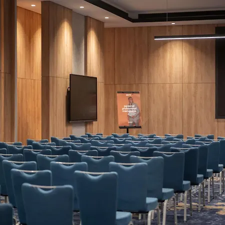 Park Inn By Radisson Hotel & Apartments Kuwait-2