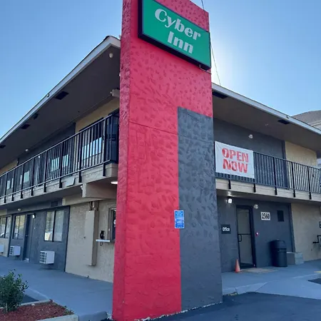 Cyber Inn-2