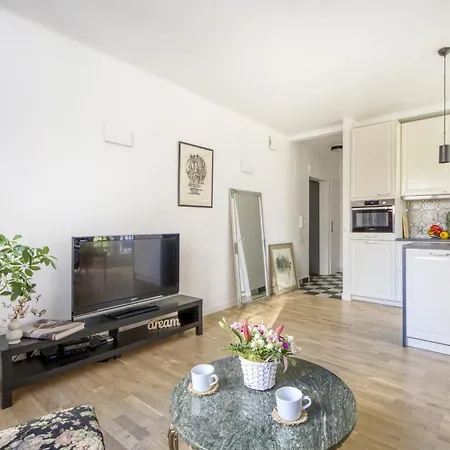 Warsaw City Center Apartment-3