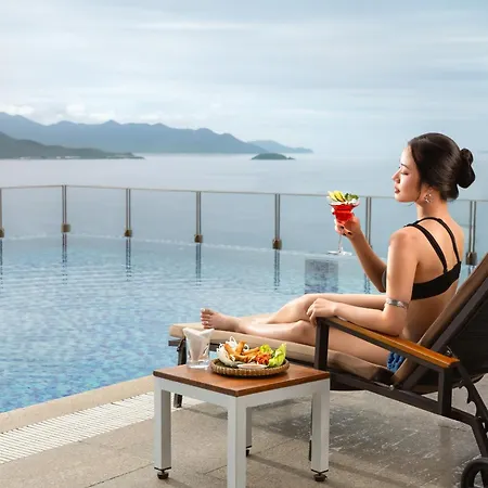 Green Beach Hotel Nha Trang-3