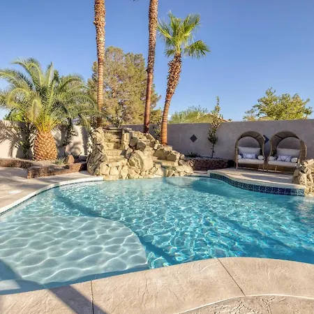 Oasis In The Desert W Heated Pool Fully Renovated-2