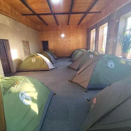 Urban Monkey Tent Hostel & Bar-2