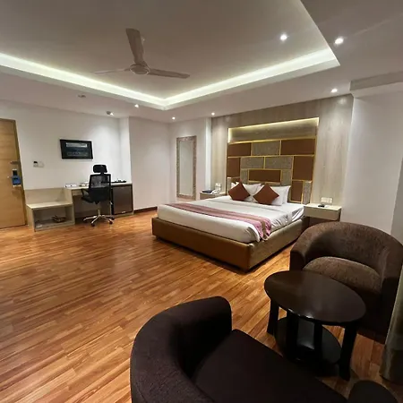 Royal Raj Hotel-3