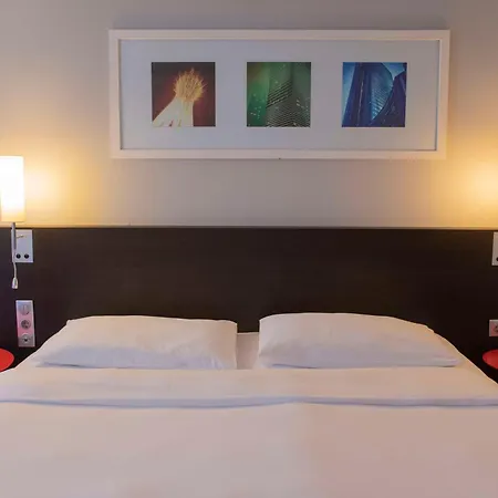 Park Inn By Radisson Hotel Astana-3