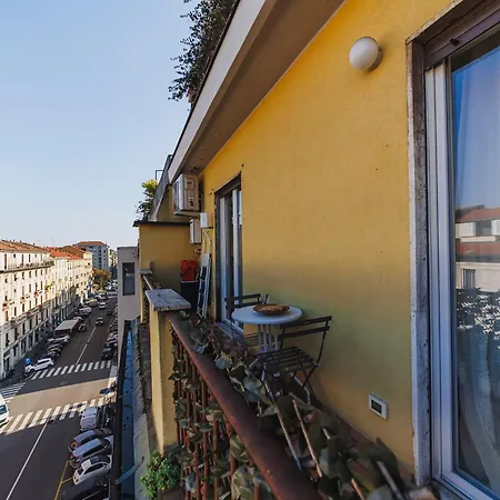 Luminoso Apt In Porta Venezia-2