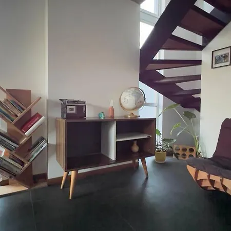 Hermoso Duplex En Cerro Alegre Con Vista Al Mar Y Cerros-3