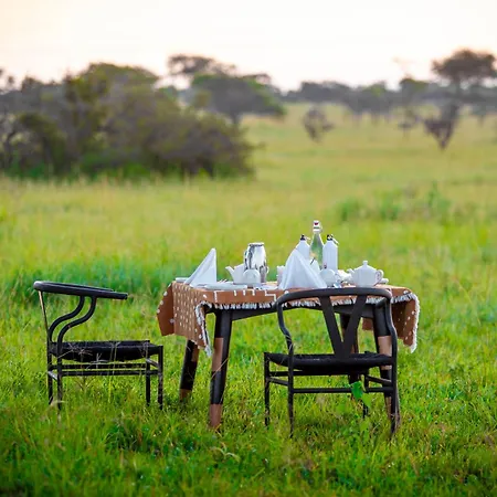 Escarpment Serengeti Luxury Camp-2