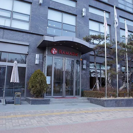 Ramada By Wyndham Dongtan-2