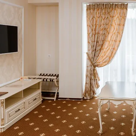 Chevalier Hotel & Spa-3