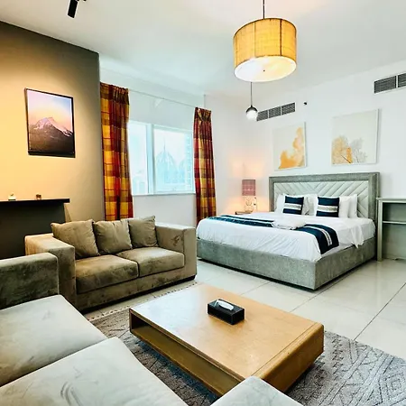 Private Rooms In 3 Bedroom Apartment Skynest Homes Marina Pinnacle-3